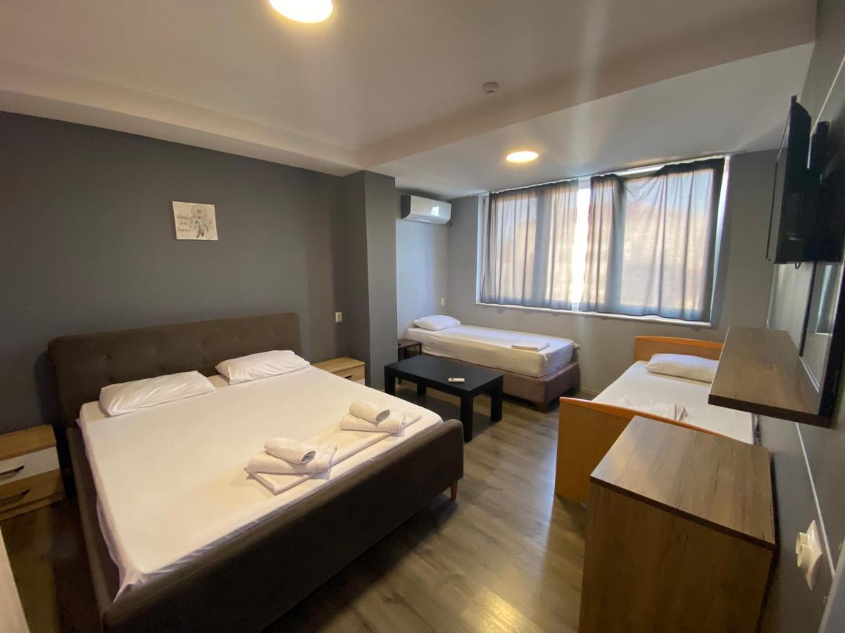 Fama Aparthotel Szkopje Kültér fotó